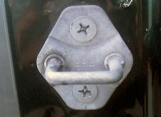 ドアストライカー